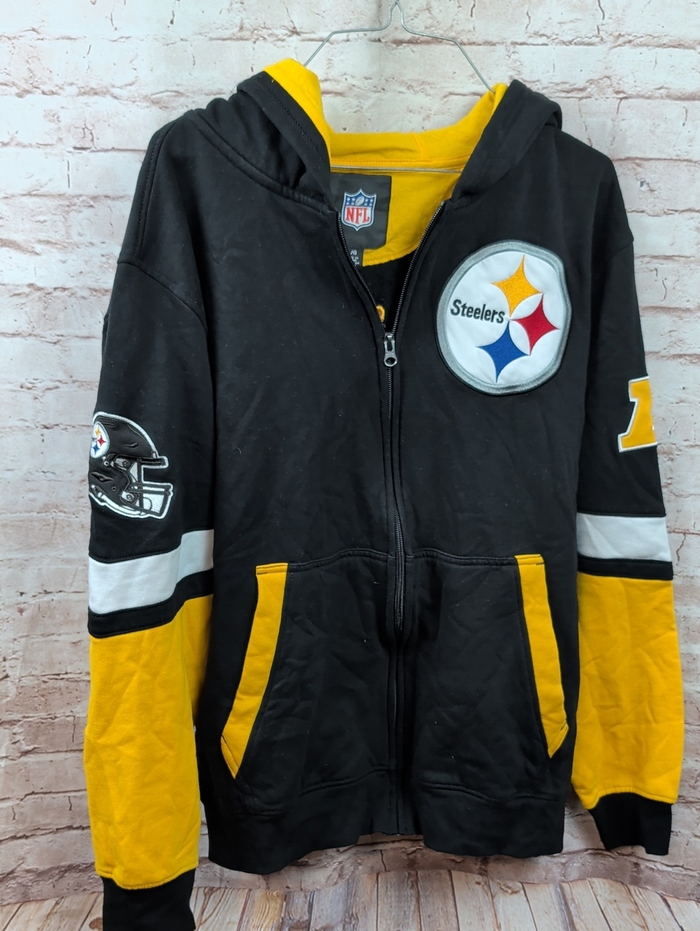 NFL Pittsburgh Steelers Black and Gold Men's Zip Hoodie Large